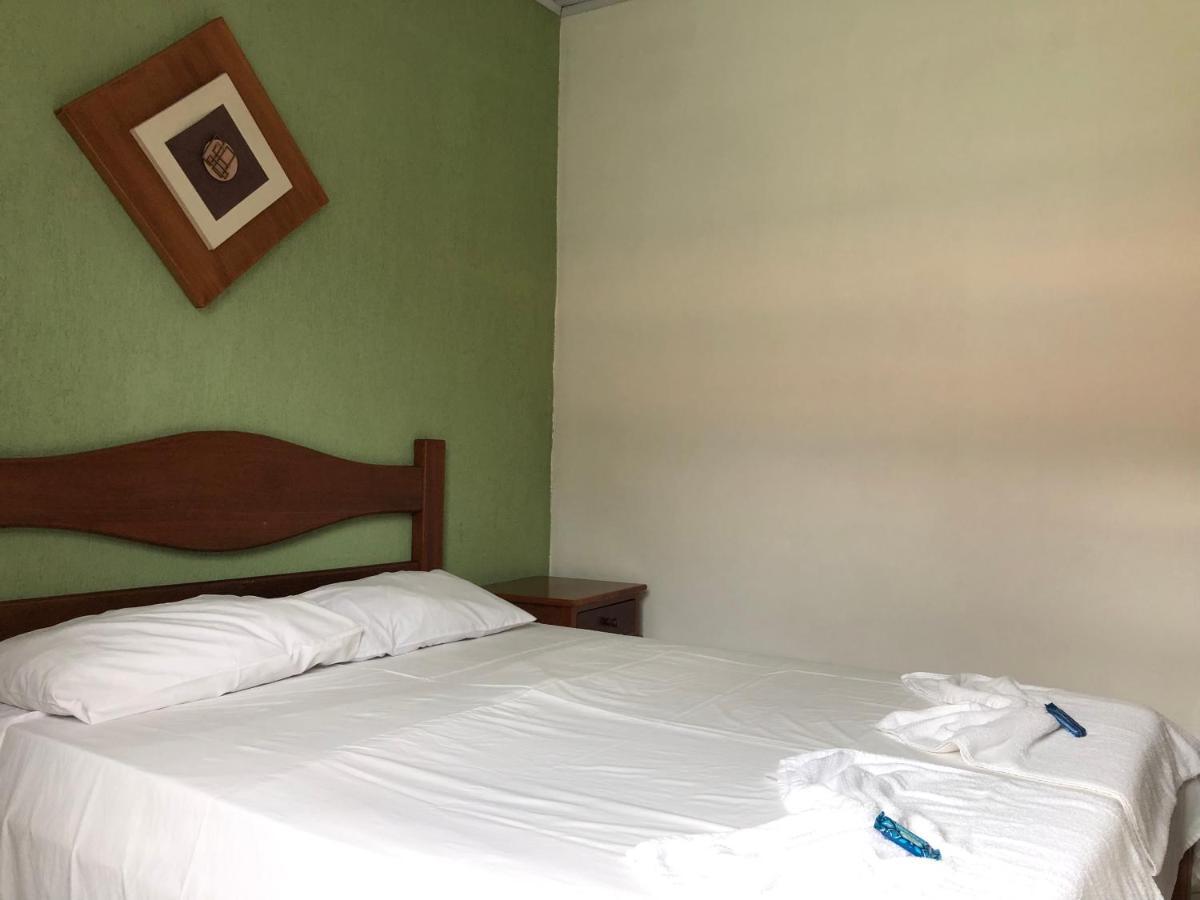 Nosso Cantinho Hotel 2*